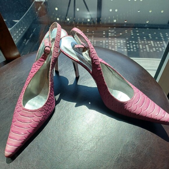 Steve Madden Pink Pumps 8 - Picture 2 of 4